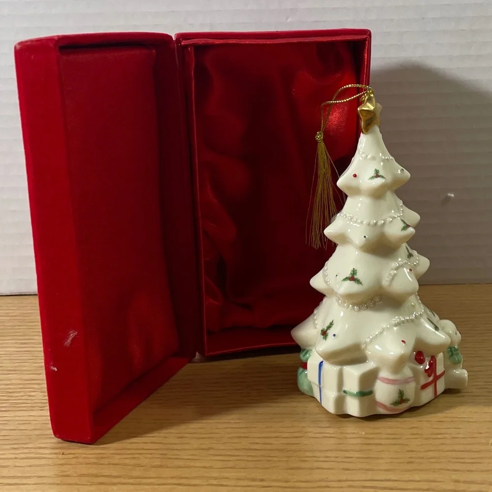 Formalities Baum Bros Christmas Tree Ornament Ivory Gold Collection Velvet Box